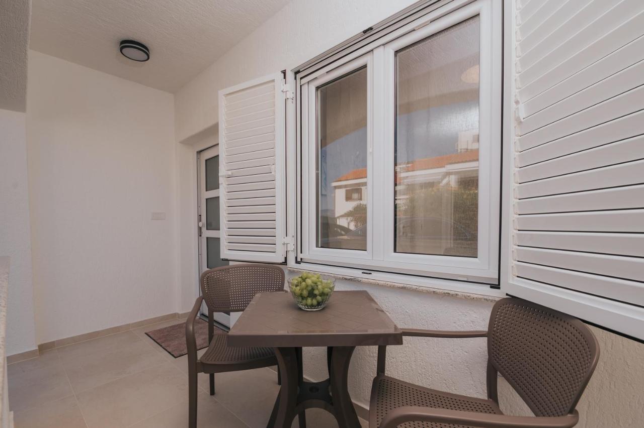 Apartments Virgine Maria I Baska  Luaran gambar